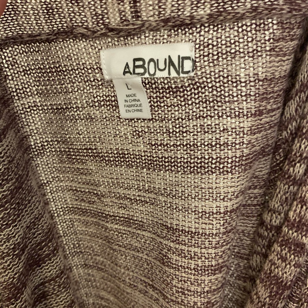 Sweater - Picture 4 of 4